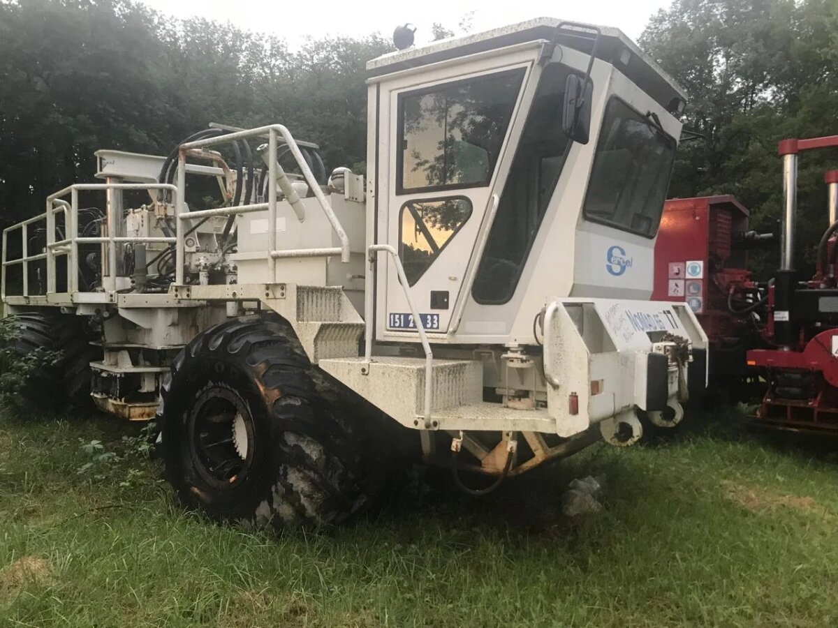 Sercel Nomad 65 Seismic Vibrator (2005)
