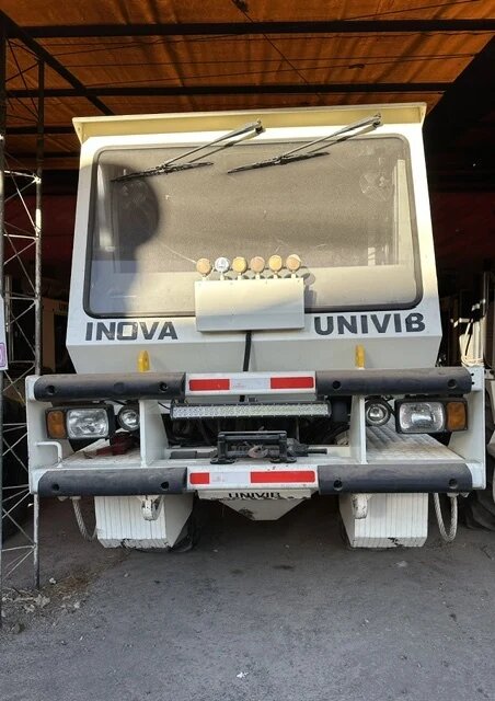 INOVA UniVib 326 Seismic Vibrator (2012–2013)
