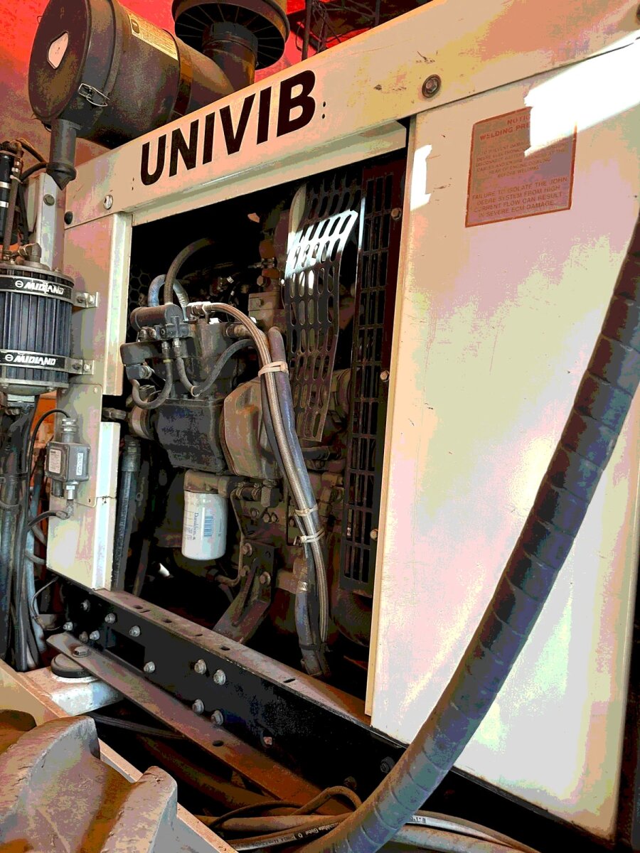 INOVA UniVib 326 Seismic Vibrator (2012–2013)