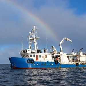 Shallow-Draft Seismic Source Vessel
